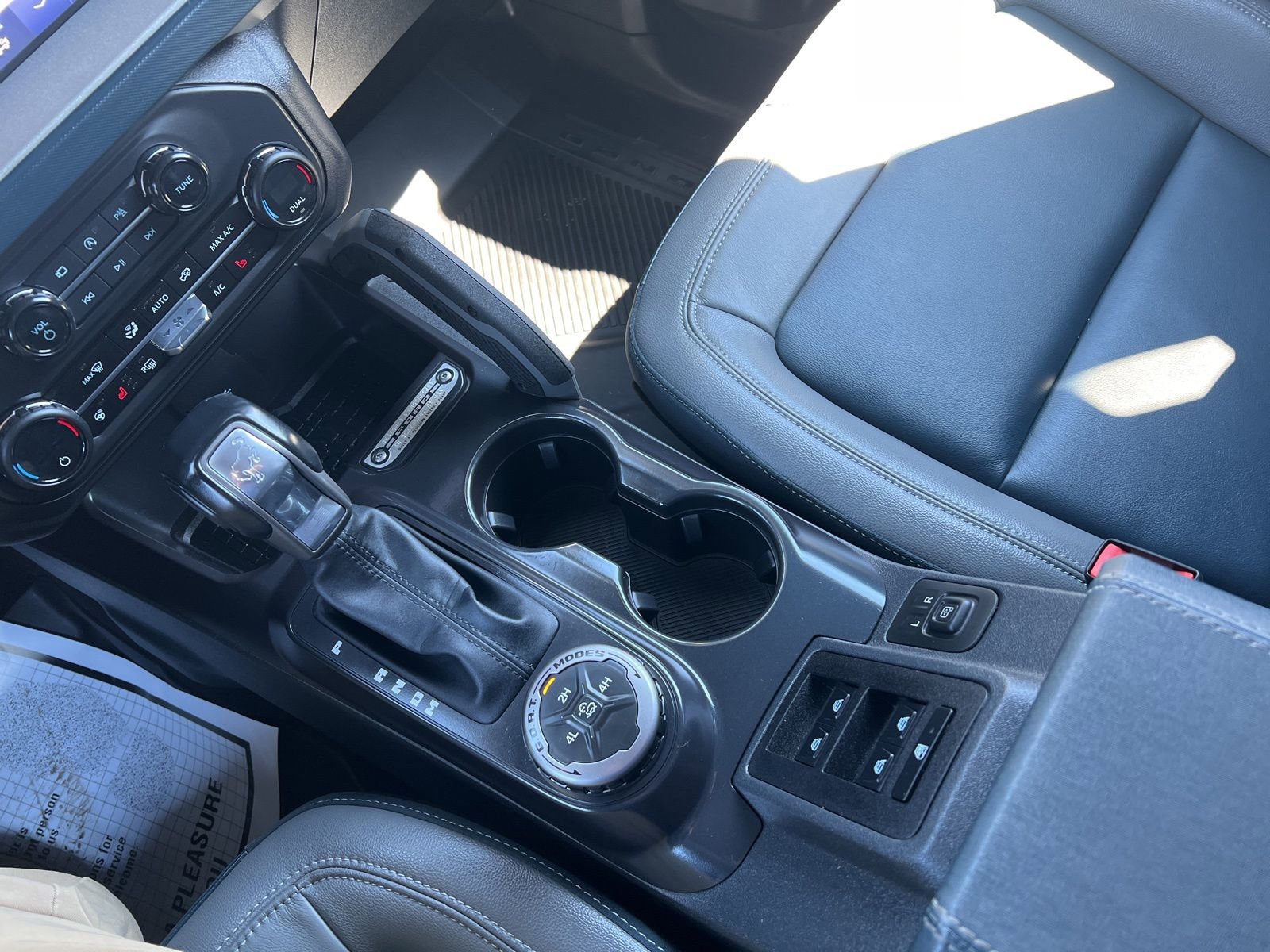 Used 2024 Ford Bronco Outer Banks image 26