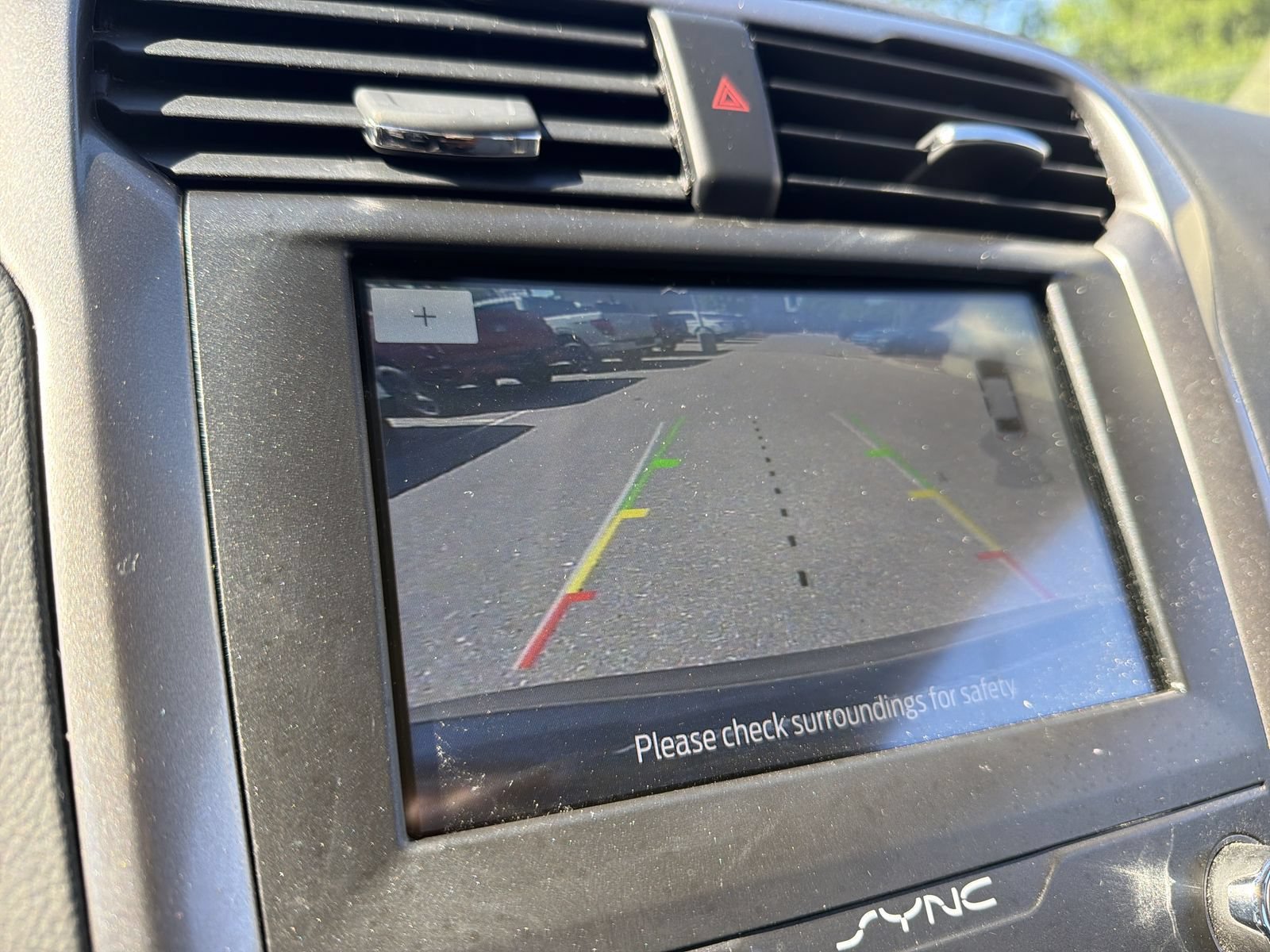 Used 2020 Ford Fusion SE FWD image 32