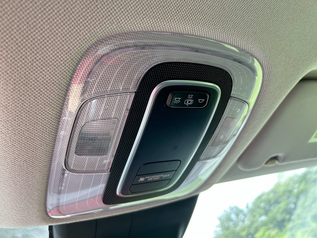Used 2021 Hyundai Elantra SE FWD image 23