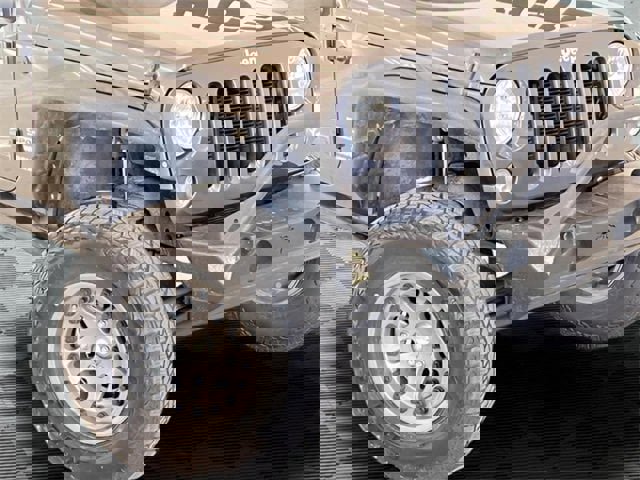 Used 2014 Jeep Wrangler Unlimited Sport w/ Connectivity Group image 23