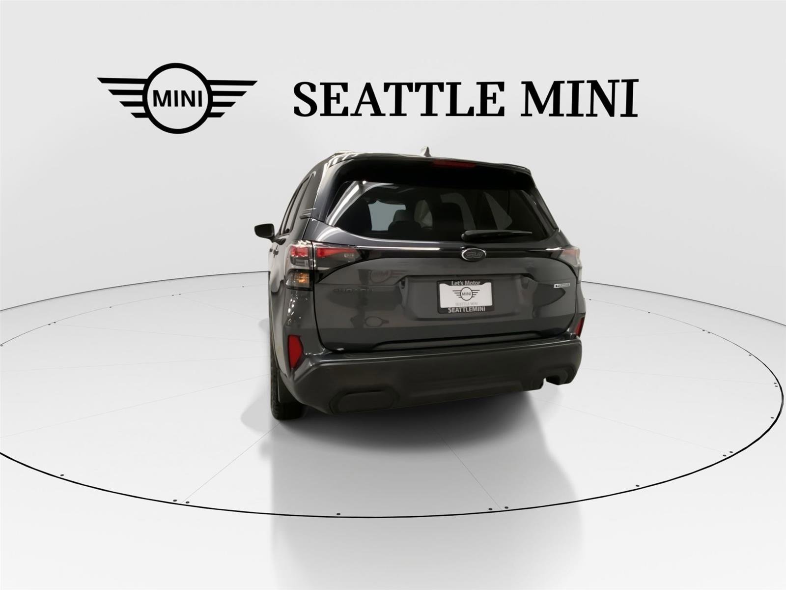 Used 2025 Subaru Forester Touring image 9