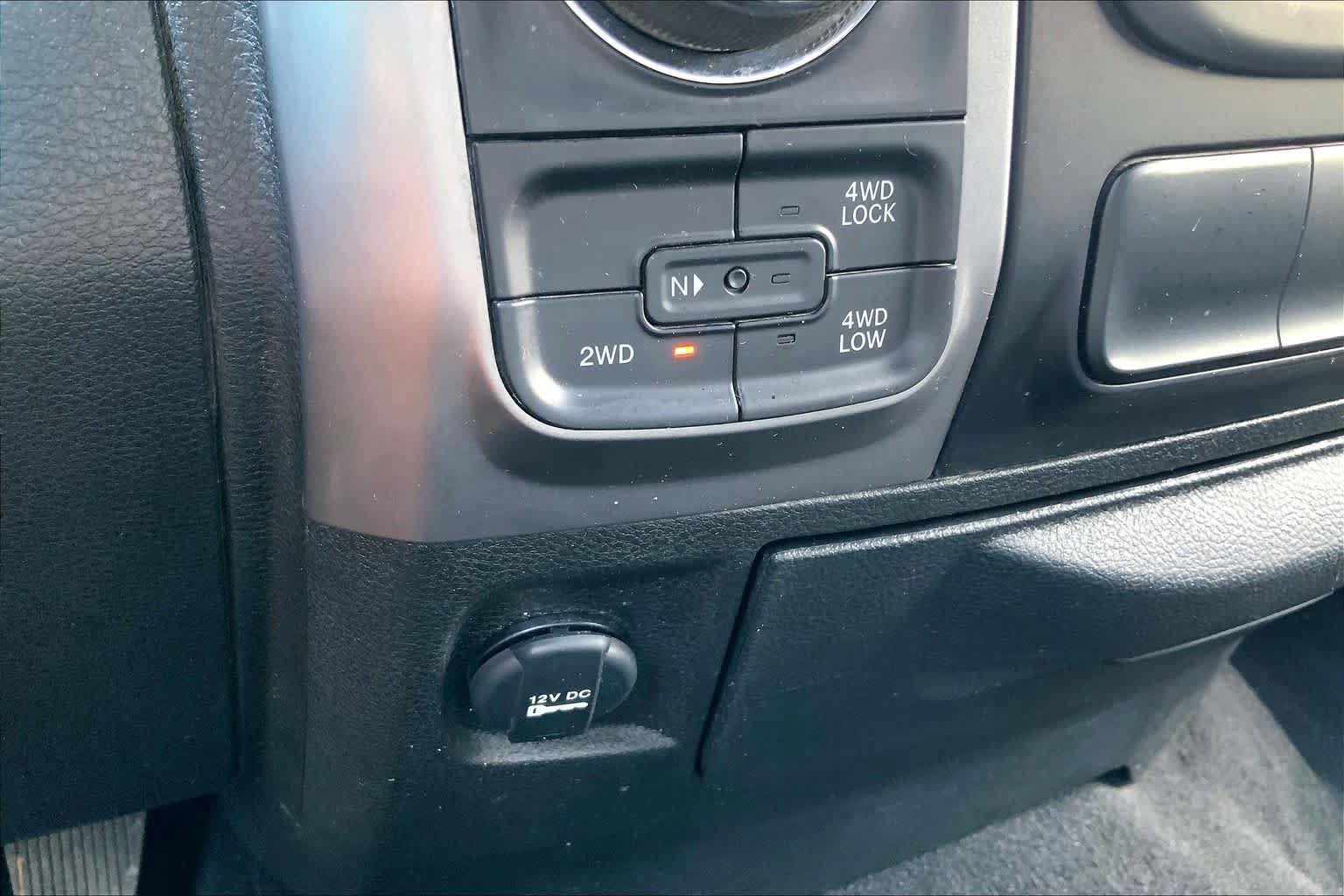 Used 2024 RAM 1500 Warlock AWD/4WD image 28