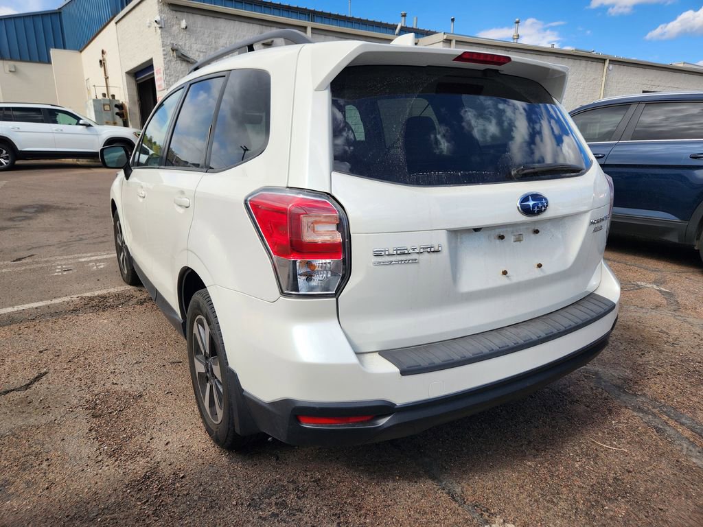 Used 2017 Subaru Forester 2.5i Premium w/ All-Weather Package image 6