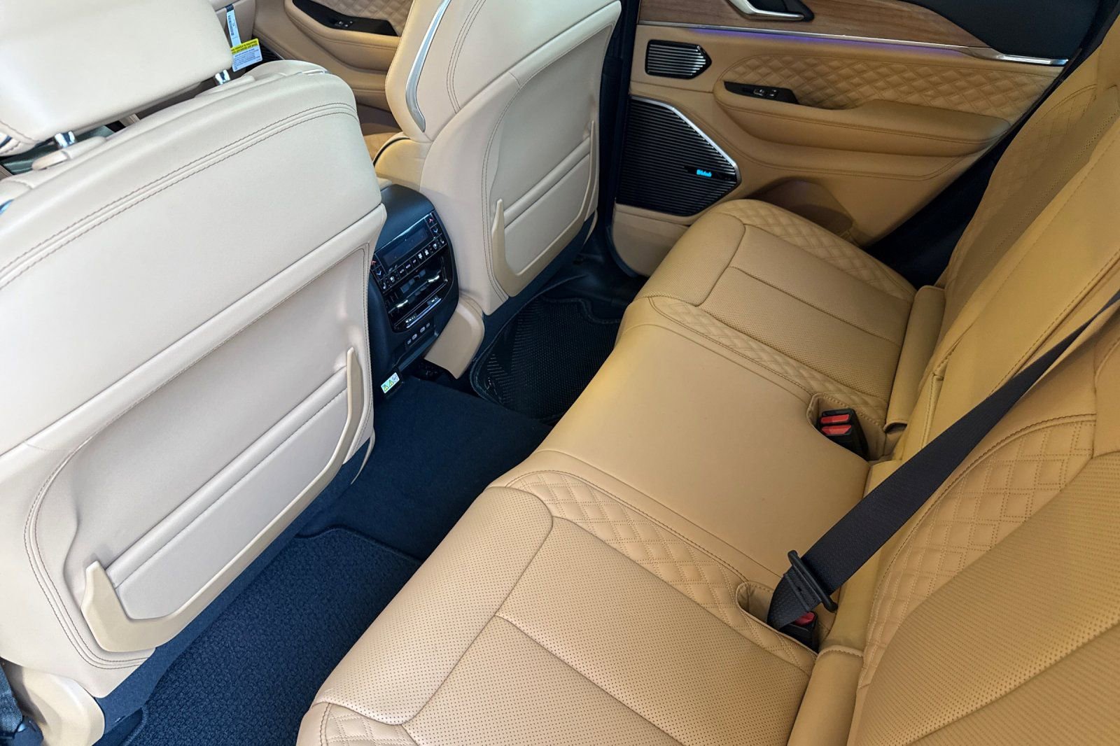 New 2026 Jeep Grand Cherokee Summit AWD/4WD image 11