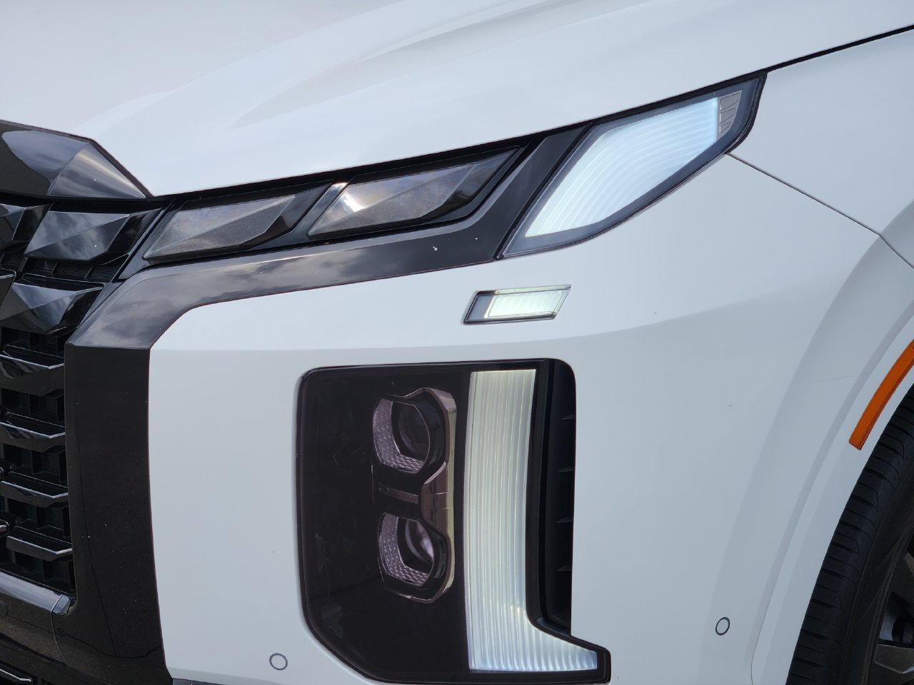 Certified 2025 Hyundai Palisade Calligraphy AWD/4WD image 6