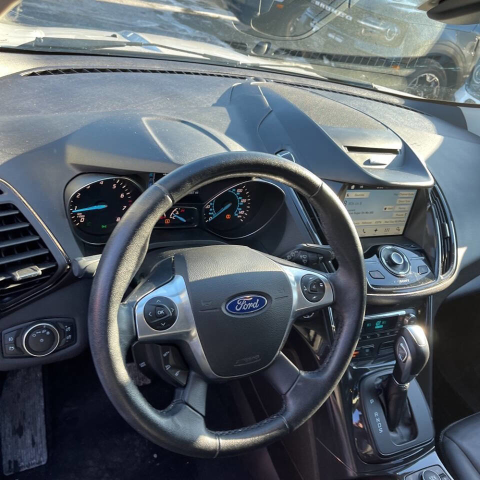 Used 2016 Ford Escape Titanium image 7