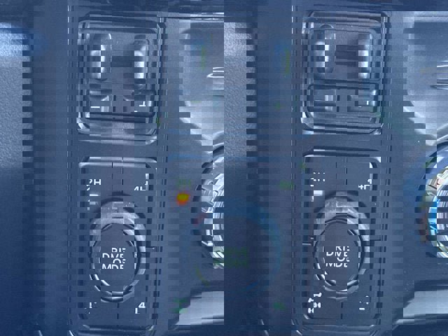 New 2026 Ford F250 Lariat w/ Black Appearance Package image 21