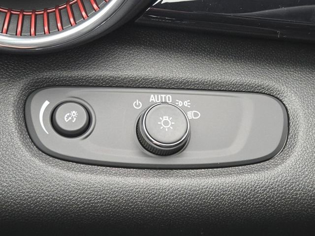 New 2026 Chevrolet Trax RS w/ Sunroof Package image 13