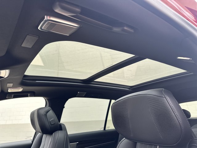 New 2026 Cadillac Vistiq Sport w/ LPO, Floor Liner Package image 25