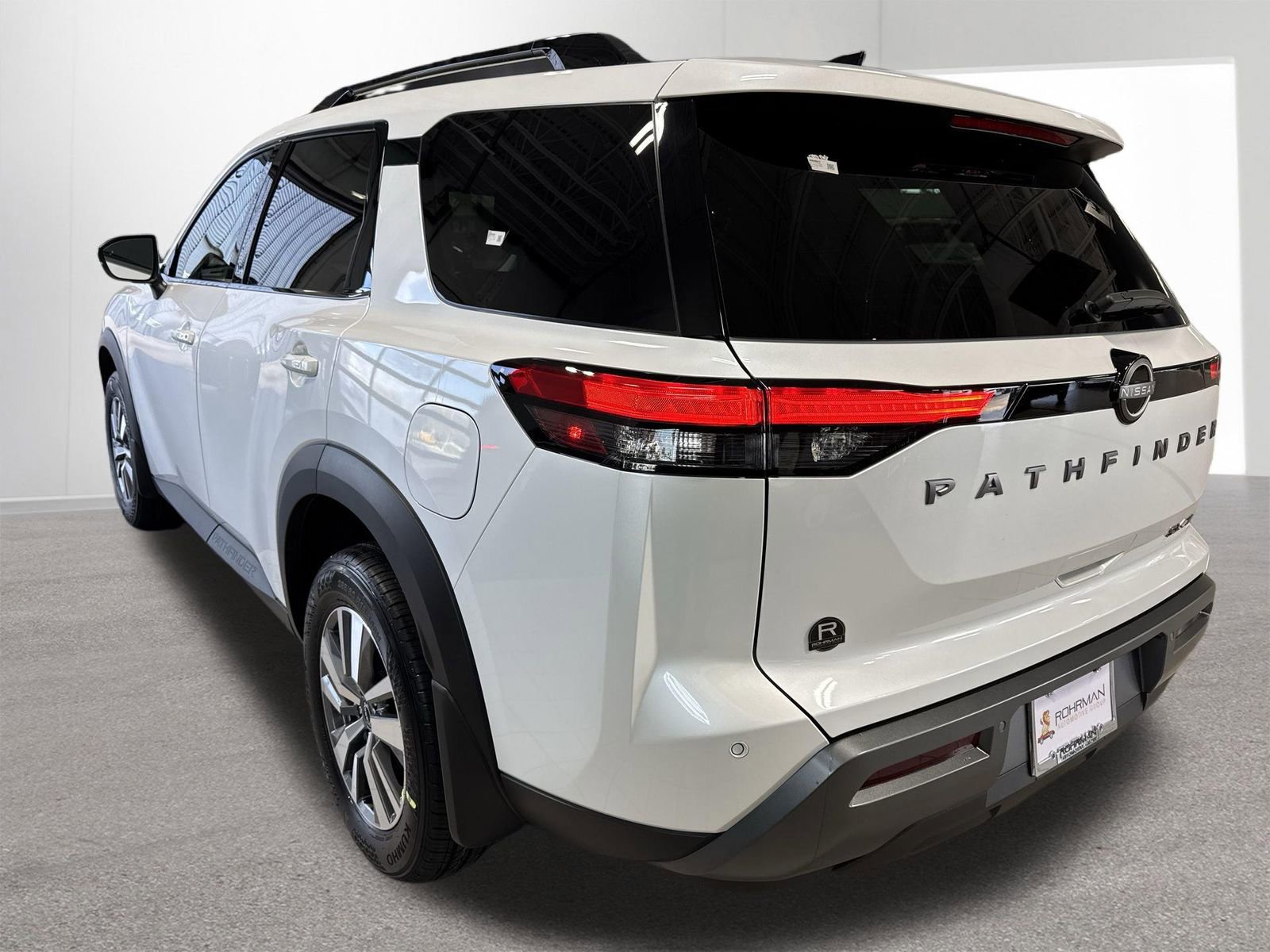 New 2026 Nissan Pathfinder SL AWD/4WD image 36