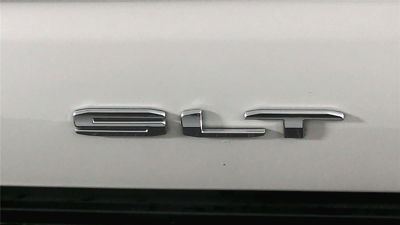 Used 2022 GMC Sierra 1500 SLT w/ SLT Convenience Package AWD/4WD image 12