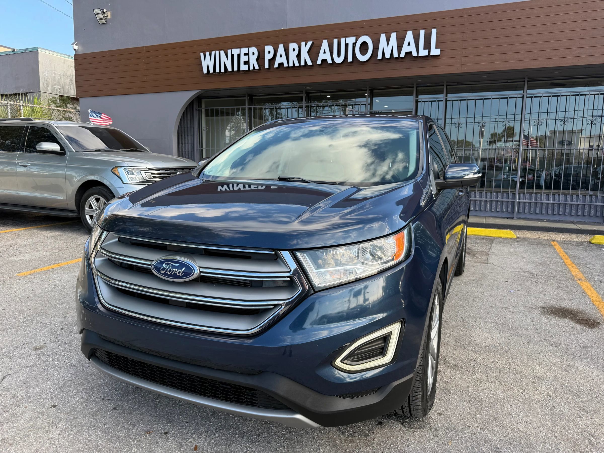 Used 2017 Ford Edge Titanium w/ Technology Package AWD/4WD image 1