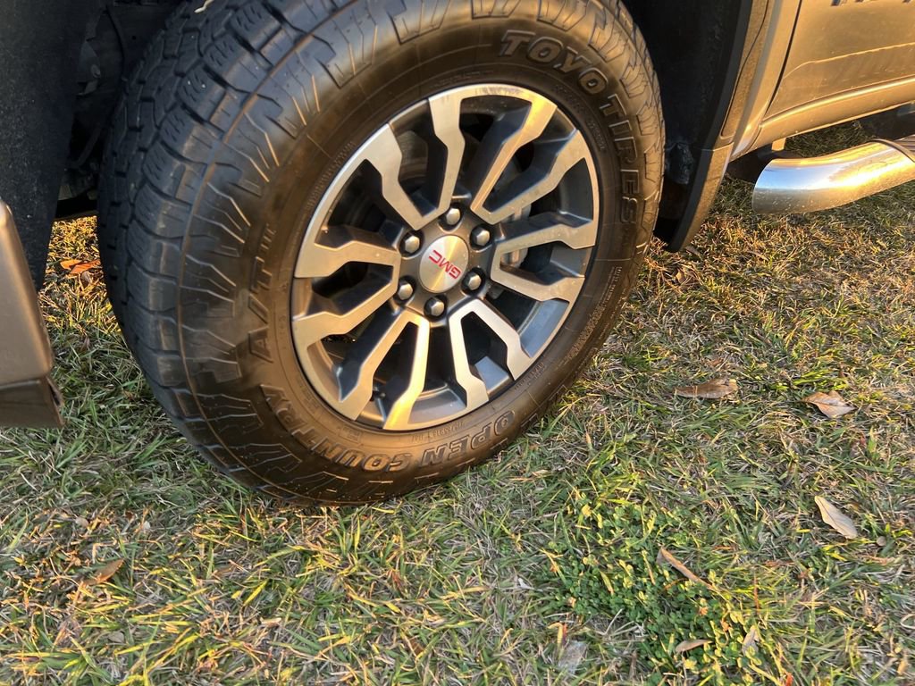 Used 2021 GMC Sierra 1500 AT4 w/ AT4 Value Package image 17