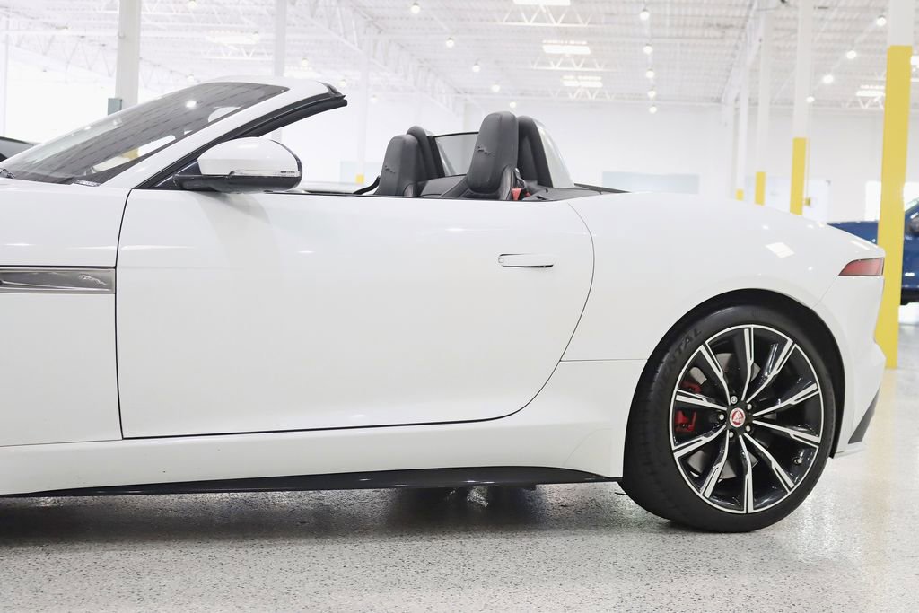 Used 2021 Jaguar F-TYPE R AWD/4WD image 3
