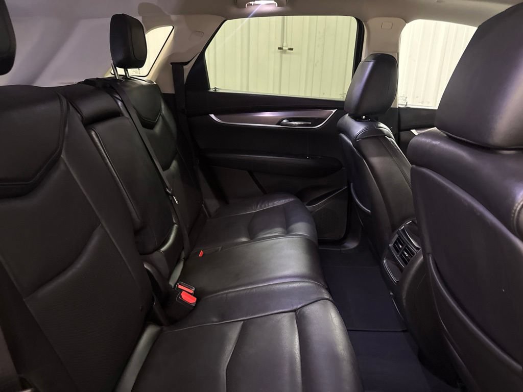 Used 2017 Cadillac XT5 Luxury FWD image 17