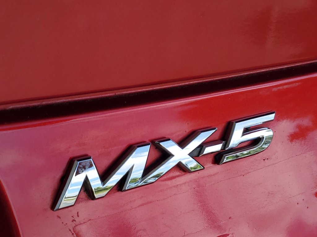Used 2017 MAZDA MX-5 Miata RF Grand Touring RWD image 9