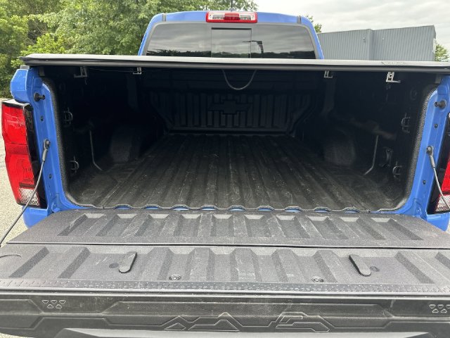 Used 2025 Chevrolet Colorado ZR2 w/ Technology Package AWD/4WD image 27
