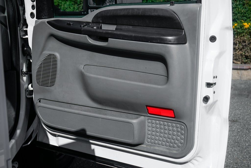 Used 2006 Ford F450 XL image 39