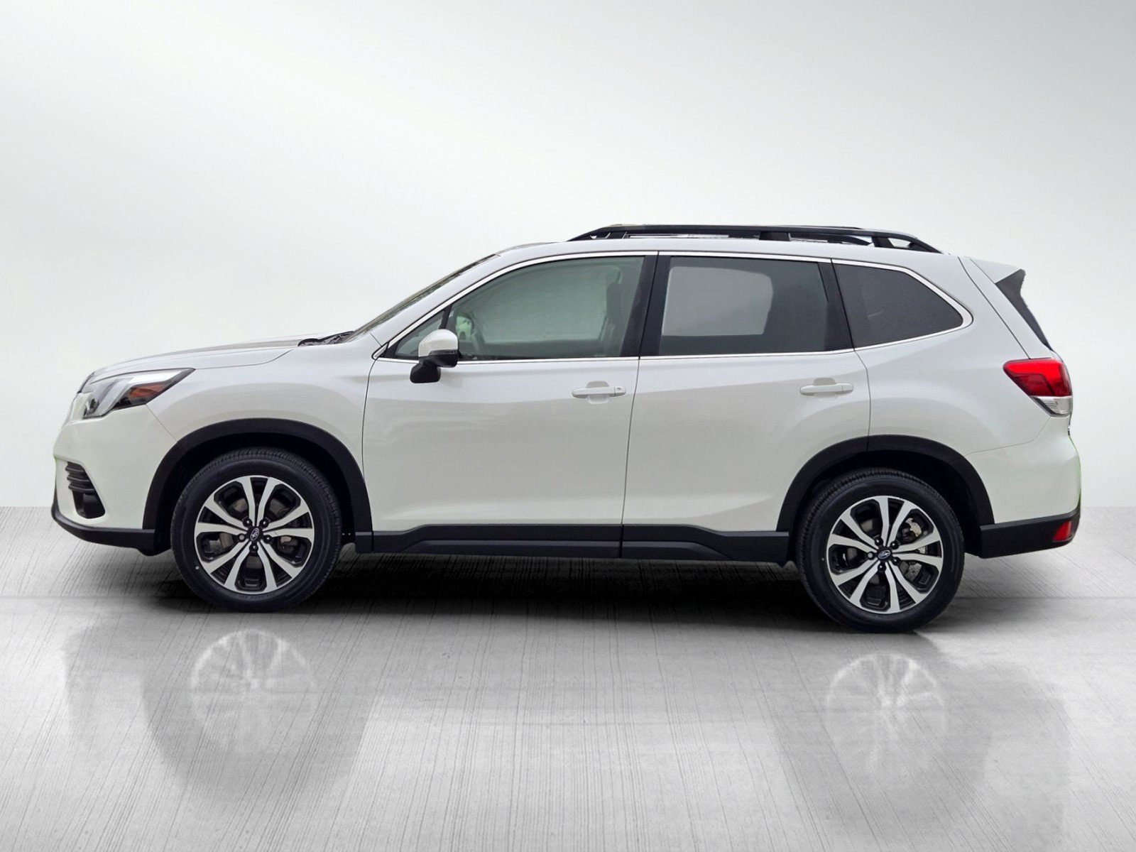 Used 2023 Subaru Forester Limited AWD/4WD image 7