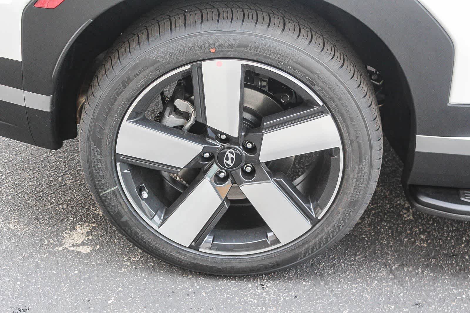 New 2026 Hyundai Santa Fe Limited AWD/4WD image 9