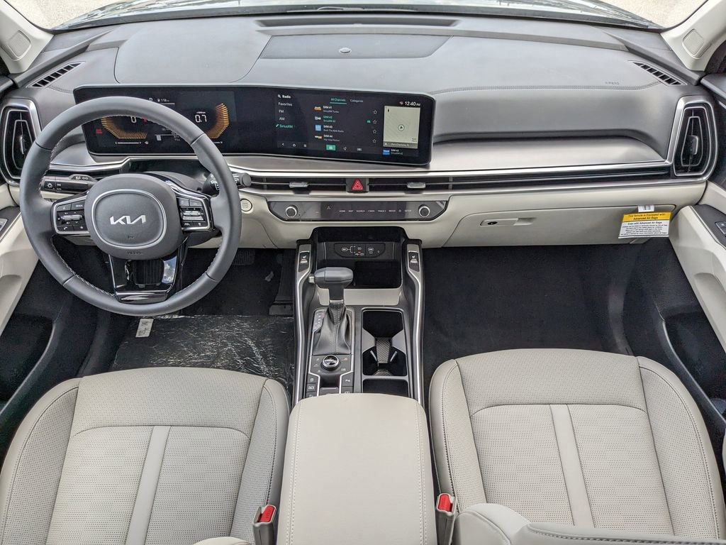Certified 2025 Kia Sorento S AWD/4WD image 19