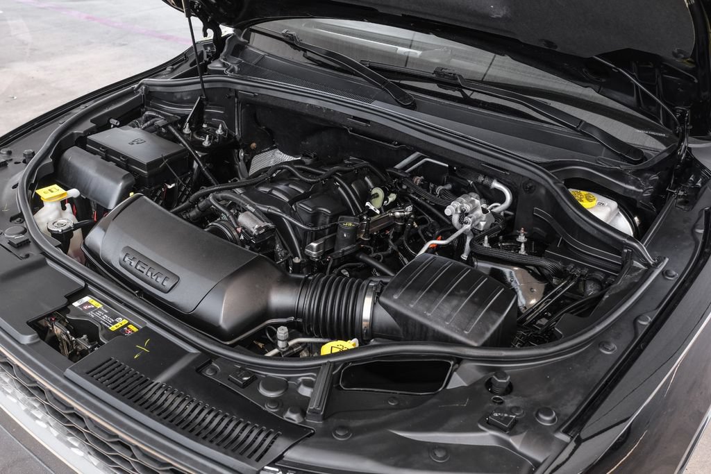 Used 2025 Dodge Durango R/T AWD/4WD image 56