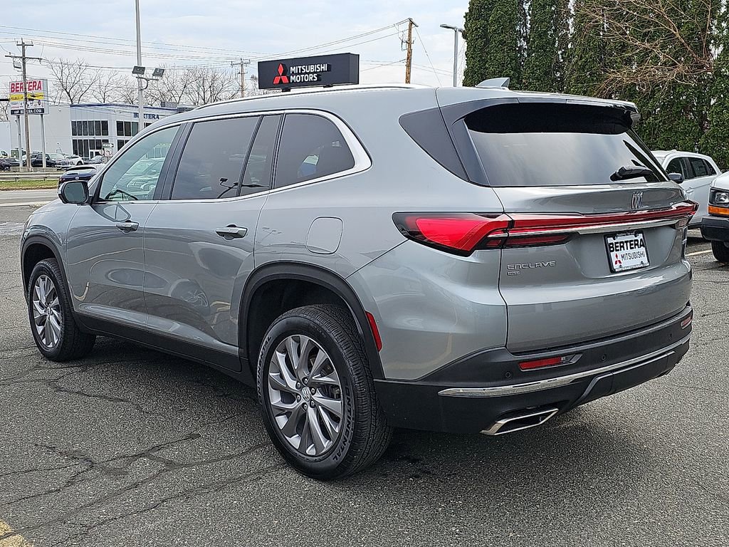 Used 2025 Buick Enclave Preferred image 4