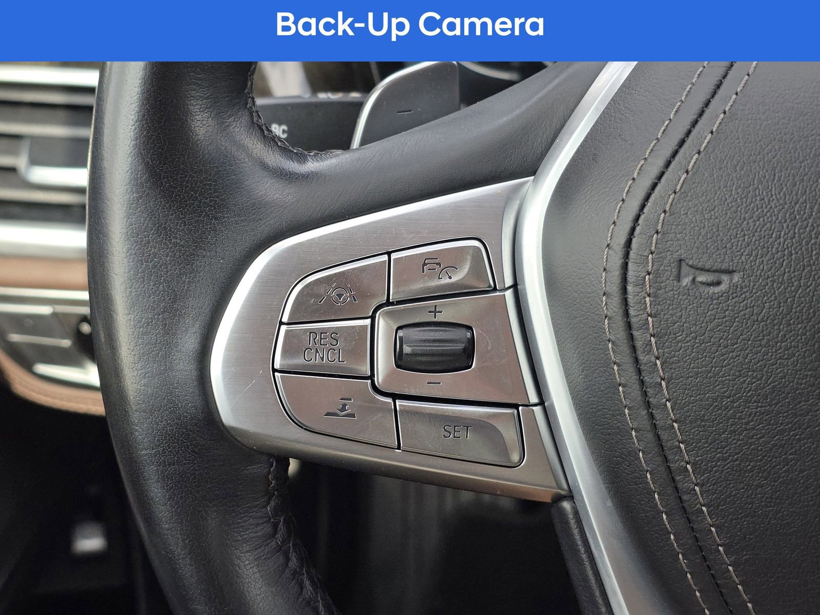 Used 2017 BMW 740i image 28