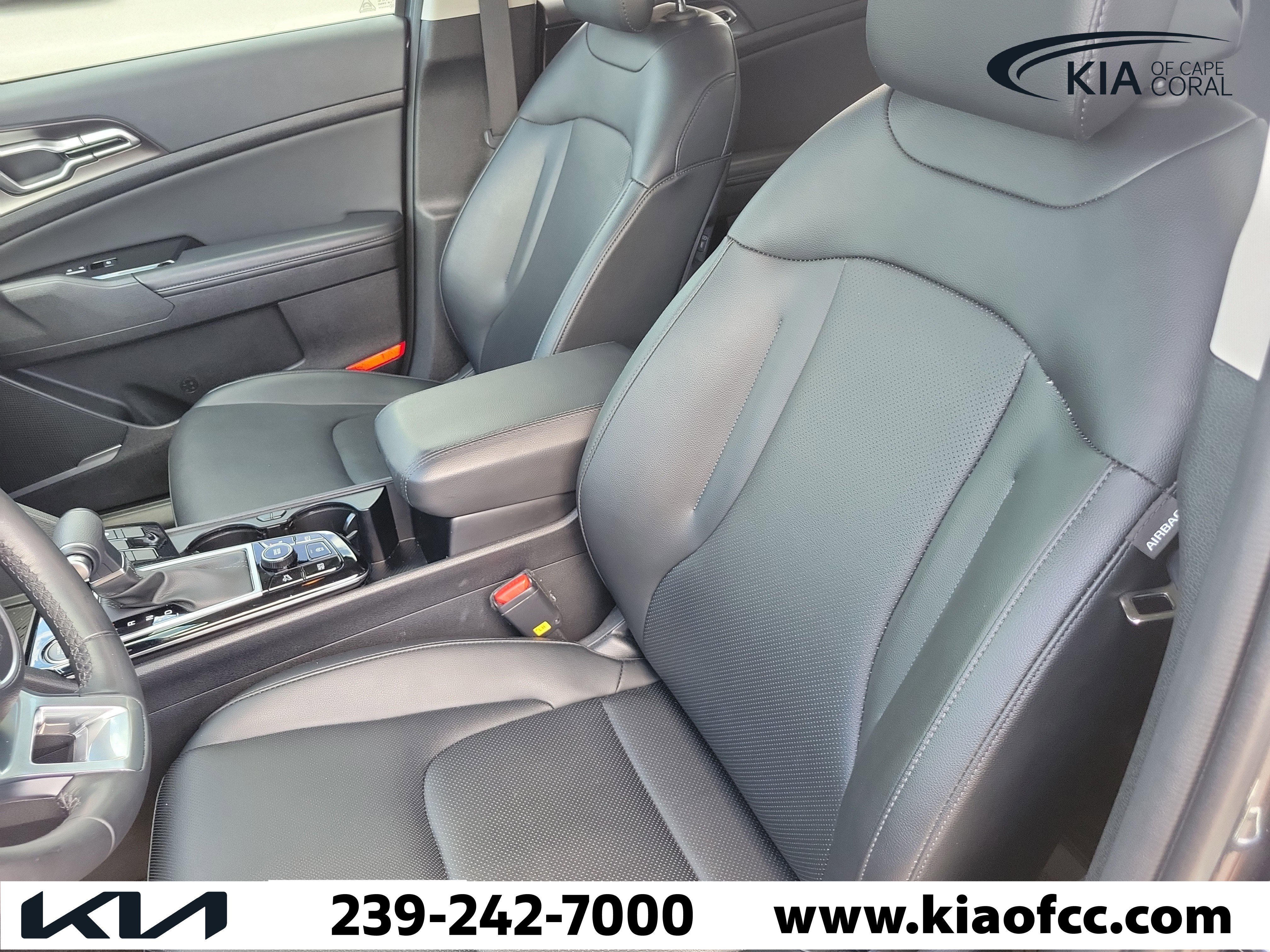 Certified 2024 Kia Sportage EX FWD image 16