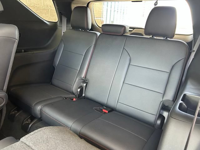 Used 2024 Chevrolet Traverse RS w/ LPO, Floor Liner Package FWD image 20