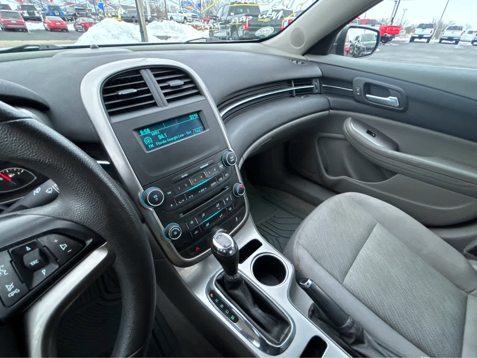 Used 2015 Chevrolet Malibu LS FWD image 23