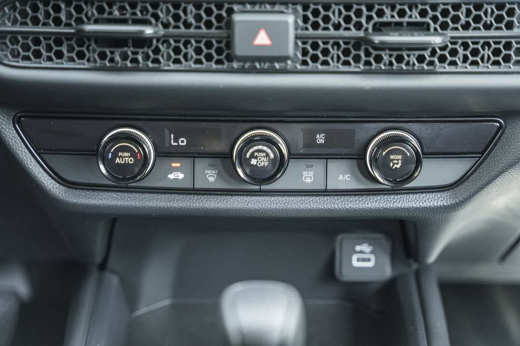 Certified 2025 Honda HR-V LX image 18