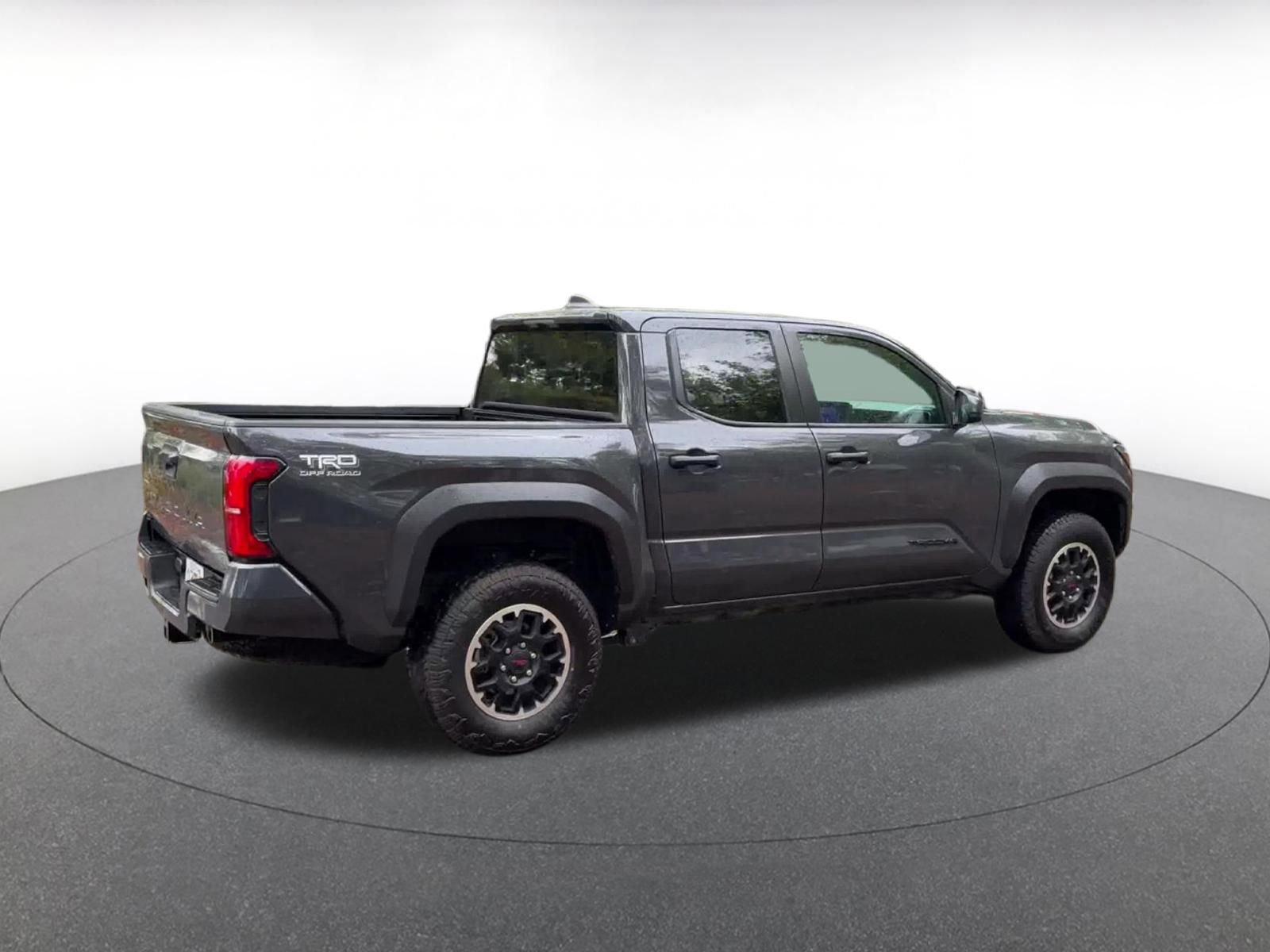 Used 2025 Toyota Tacoma TRD Off-Road image 15