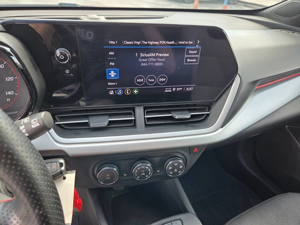 Used 2024 Chevrolet Trax RS FWD image 24