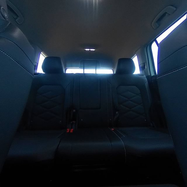 Used 2024 Volkswagen Atlas SE AWD/4WD image 18