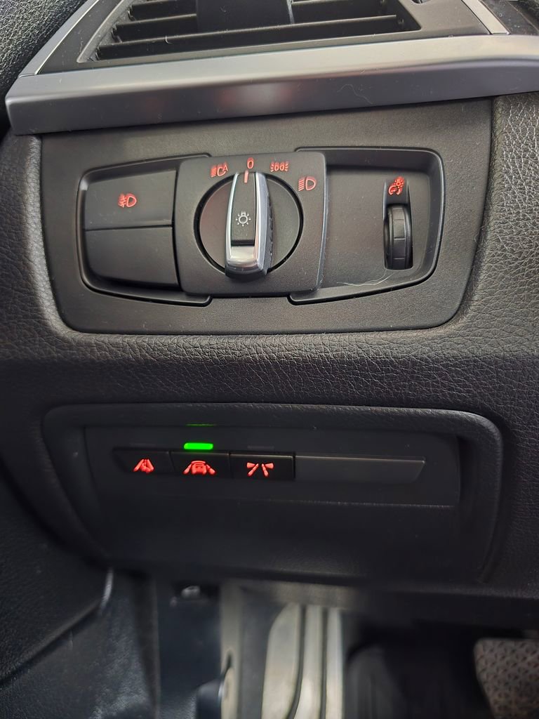 Used 2018 BMW 340i Gran Turismo xDrive image 23