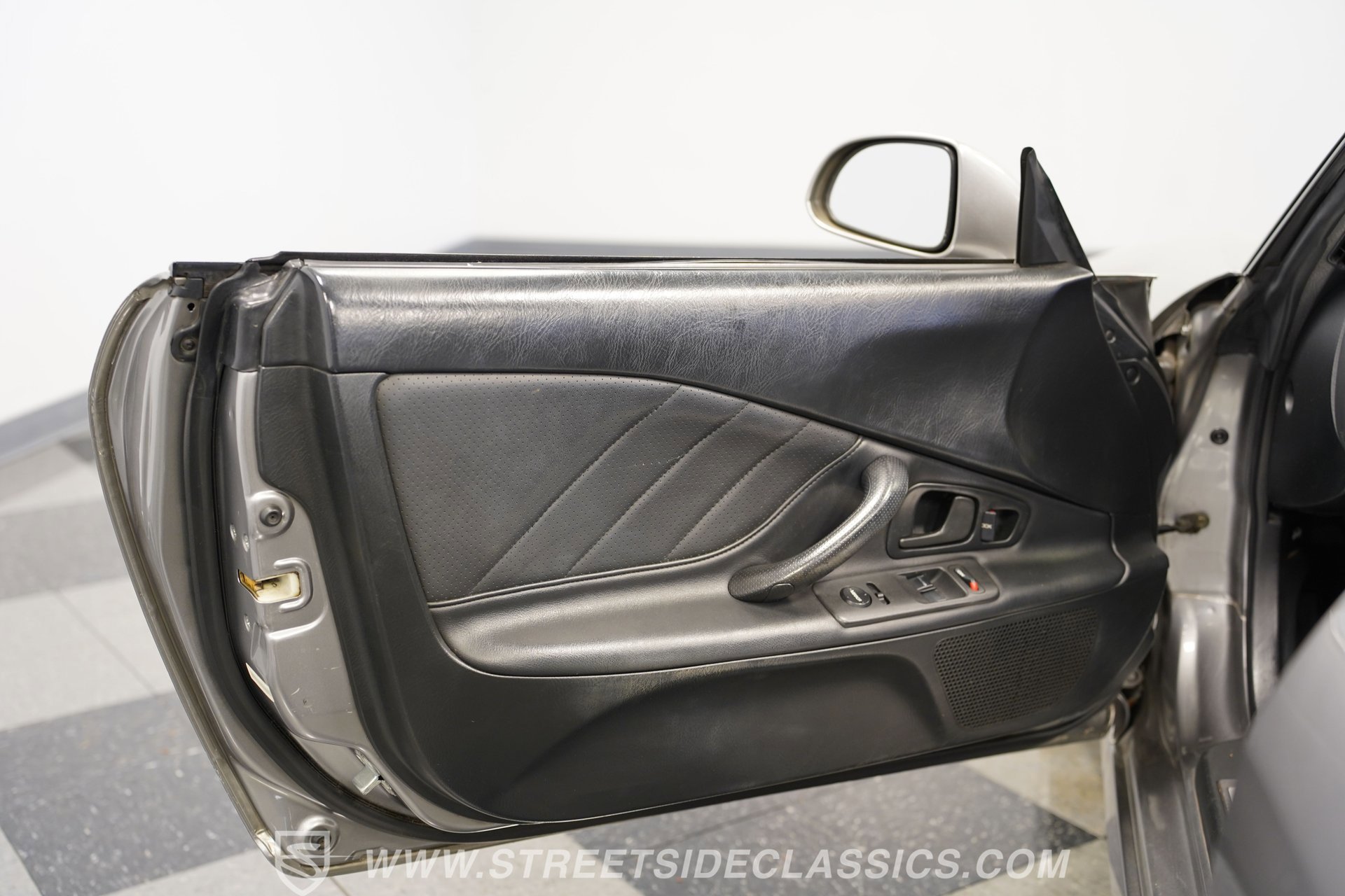 Used 2001 Honda S2000 image 38