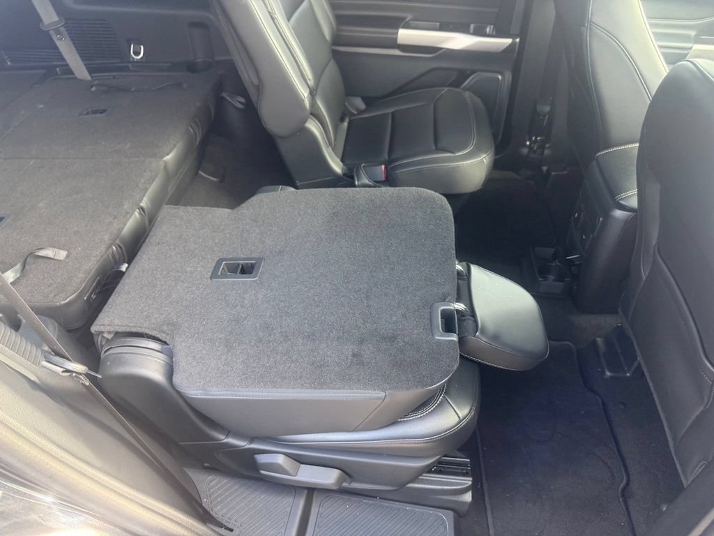 Used 2024 Ford Explorer XLT w/ Equipment Group 202A AWD/4WD image 56