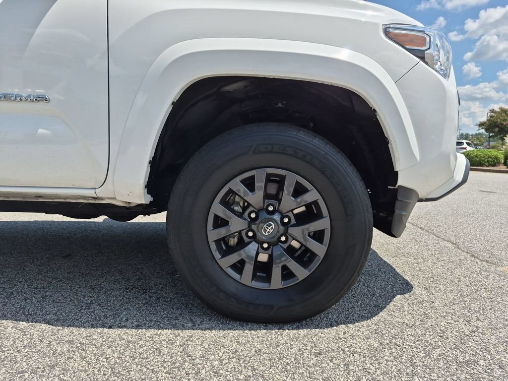 Used 2023 Toyota Tacoma SR5 RWD image 10