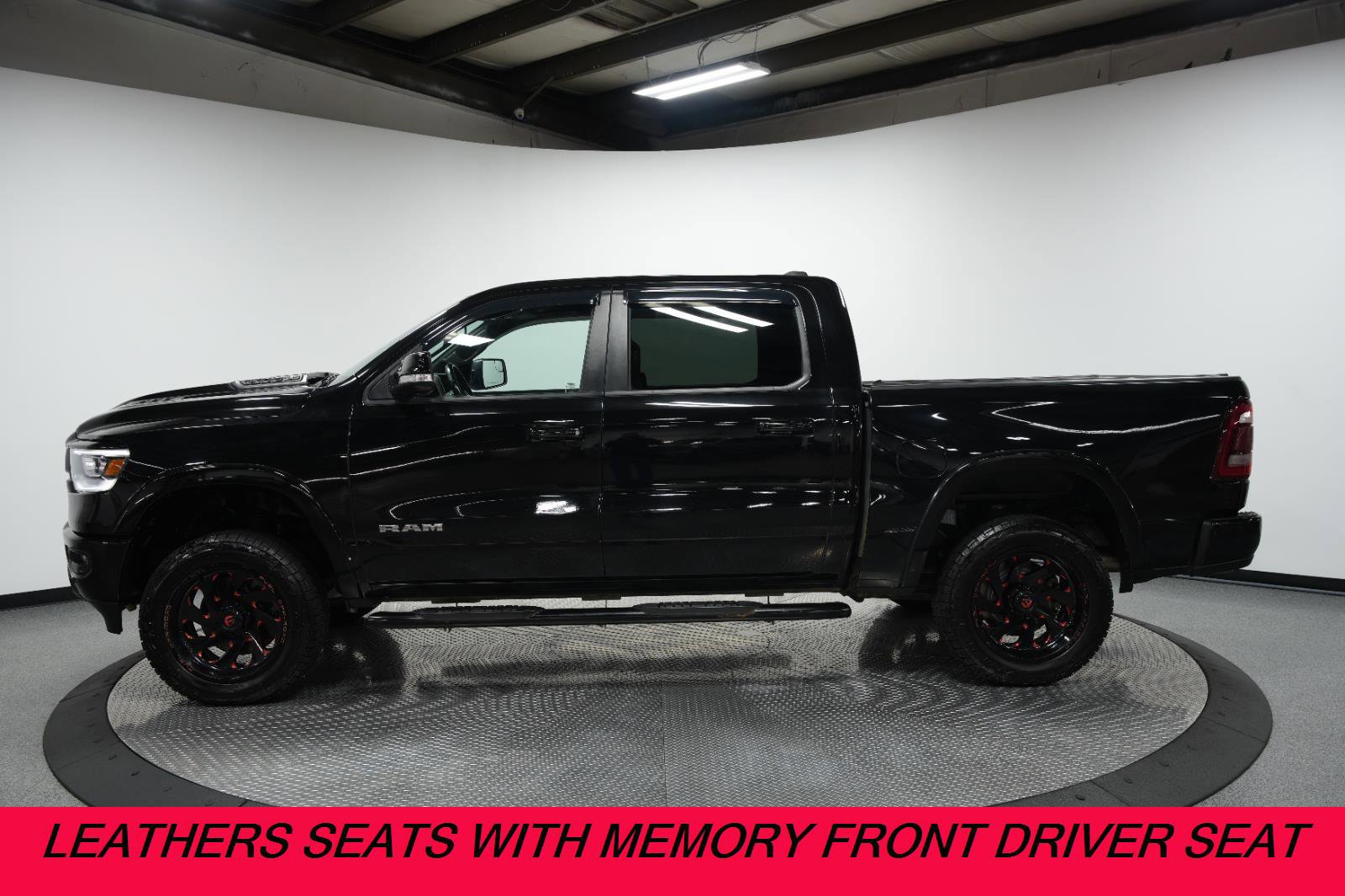 Used 2019 RAM 1500 Laramie w/ Sport Appearance Package image 5