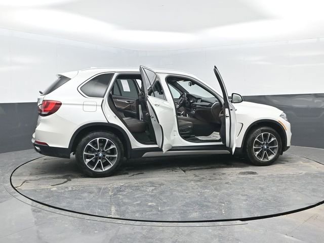 Used 2017 BMW X5 xDrive35i image 23