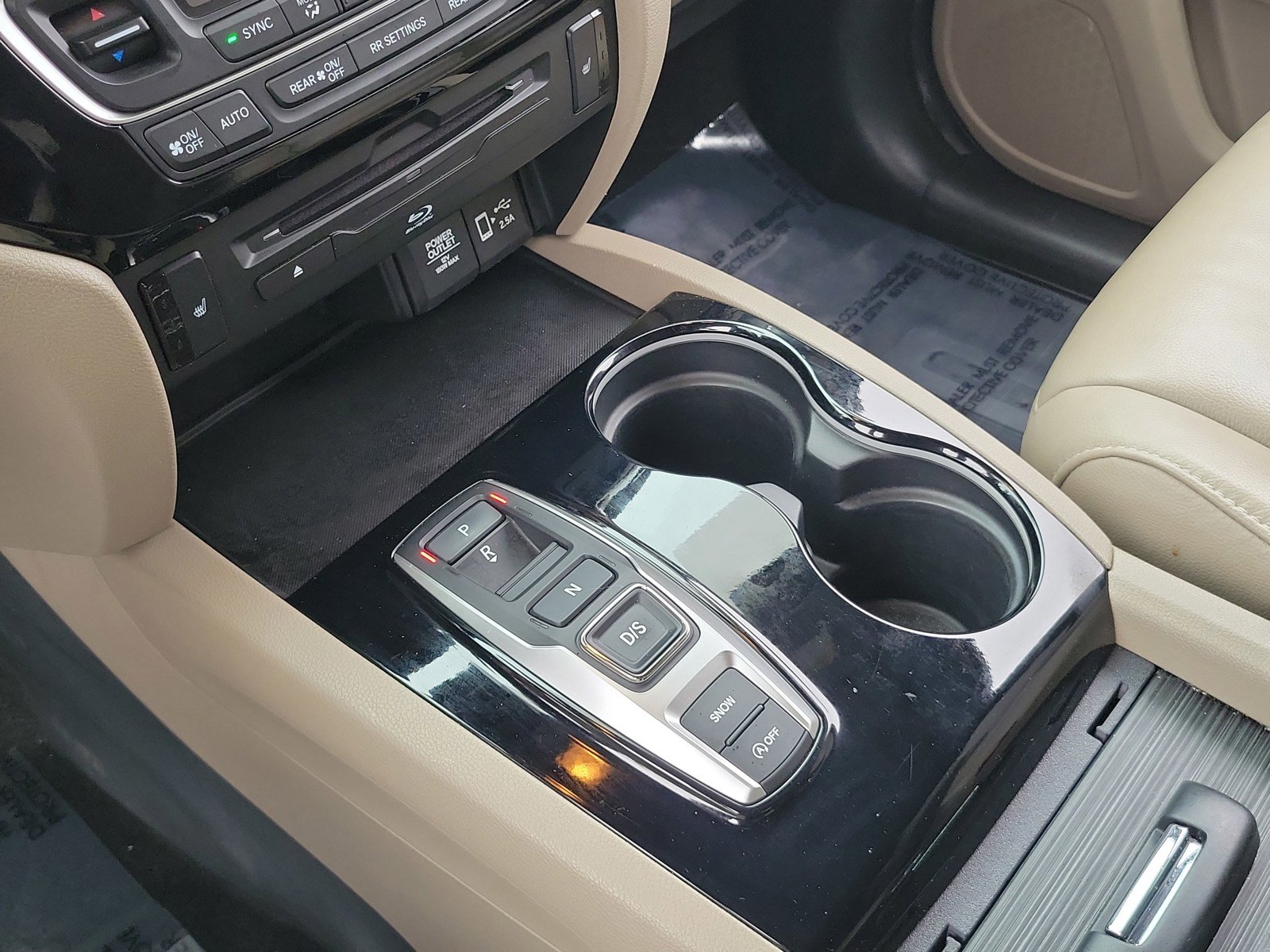 Used 2022 Honda Pilot Touring image 25