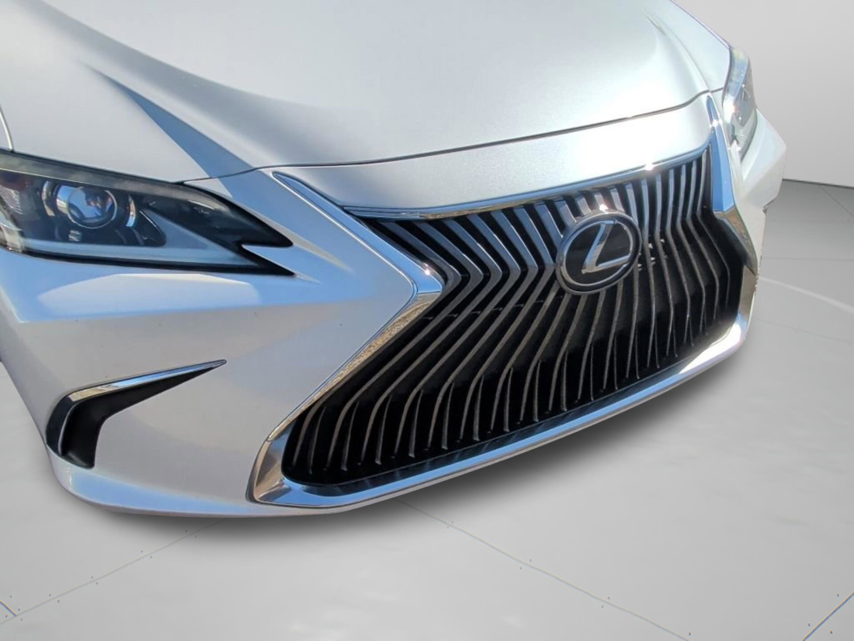Used 2019 Lexus ES 350 w/ Accessory Package 2 image 39