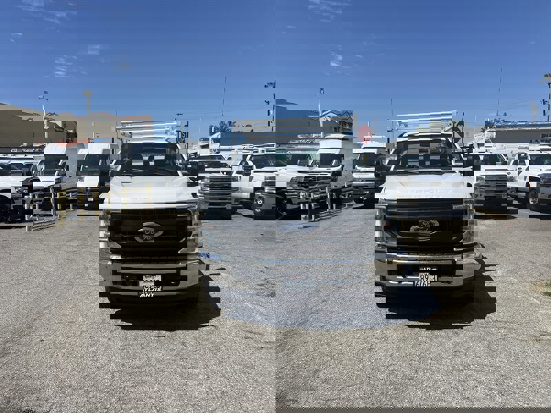 Used 2020 Ford F350 XL w/ Power Equipment Group image 5