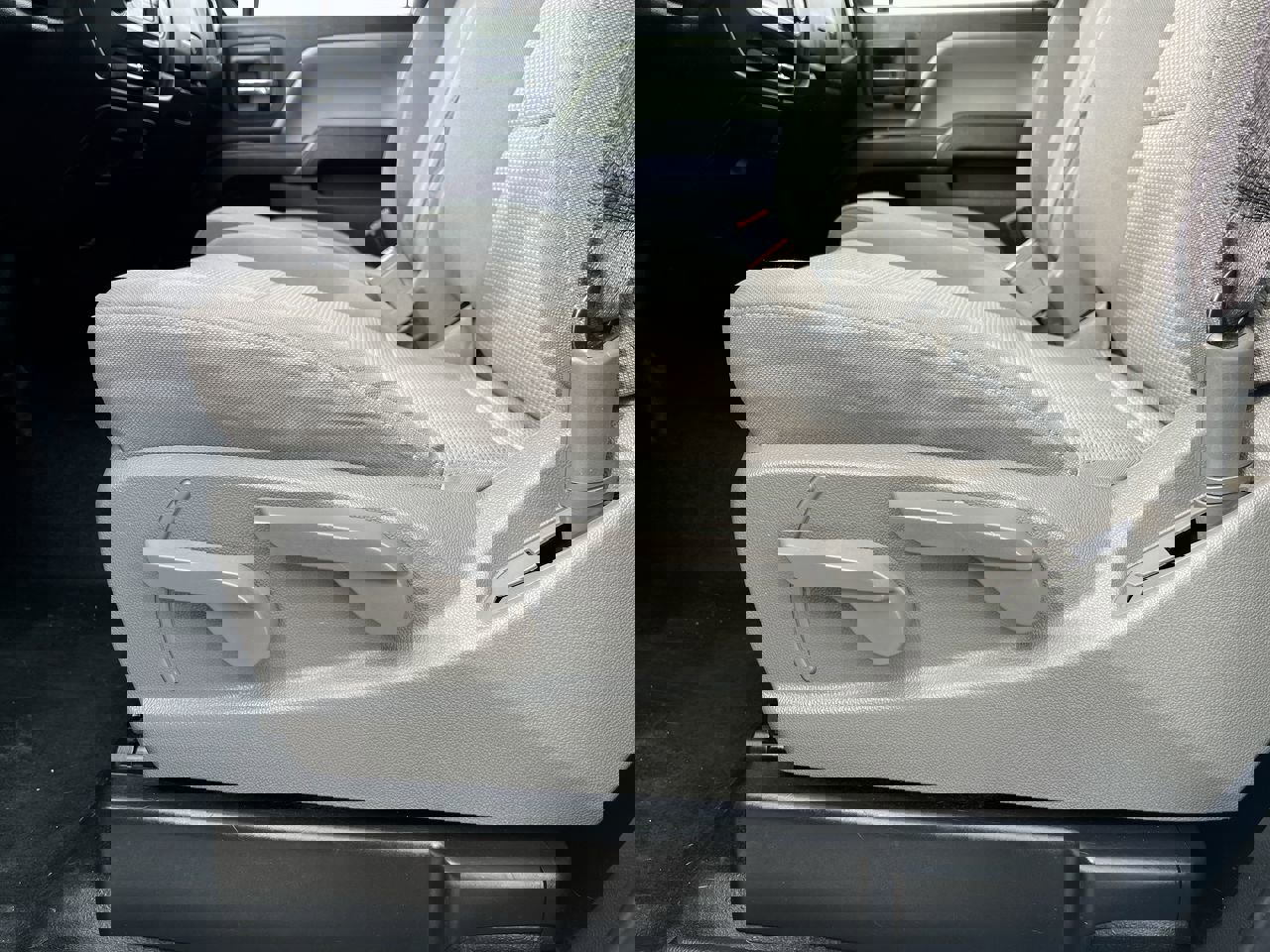 Used 2017 GMC Sierra 1500 2WD Regular Cab image 20