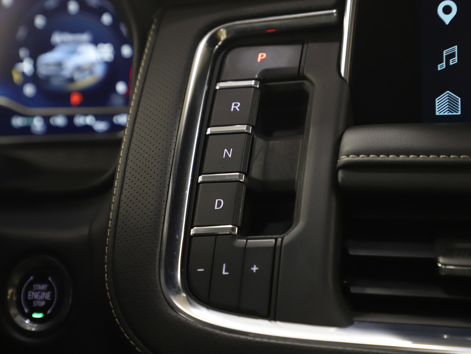 Used 2023 Chevrolet Tahoe Premier w/ Max Trailering Package image 20