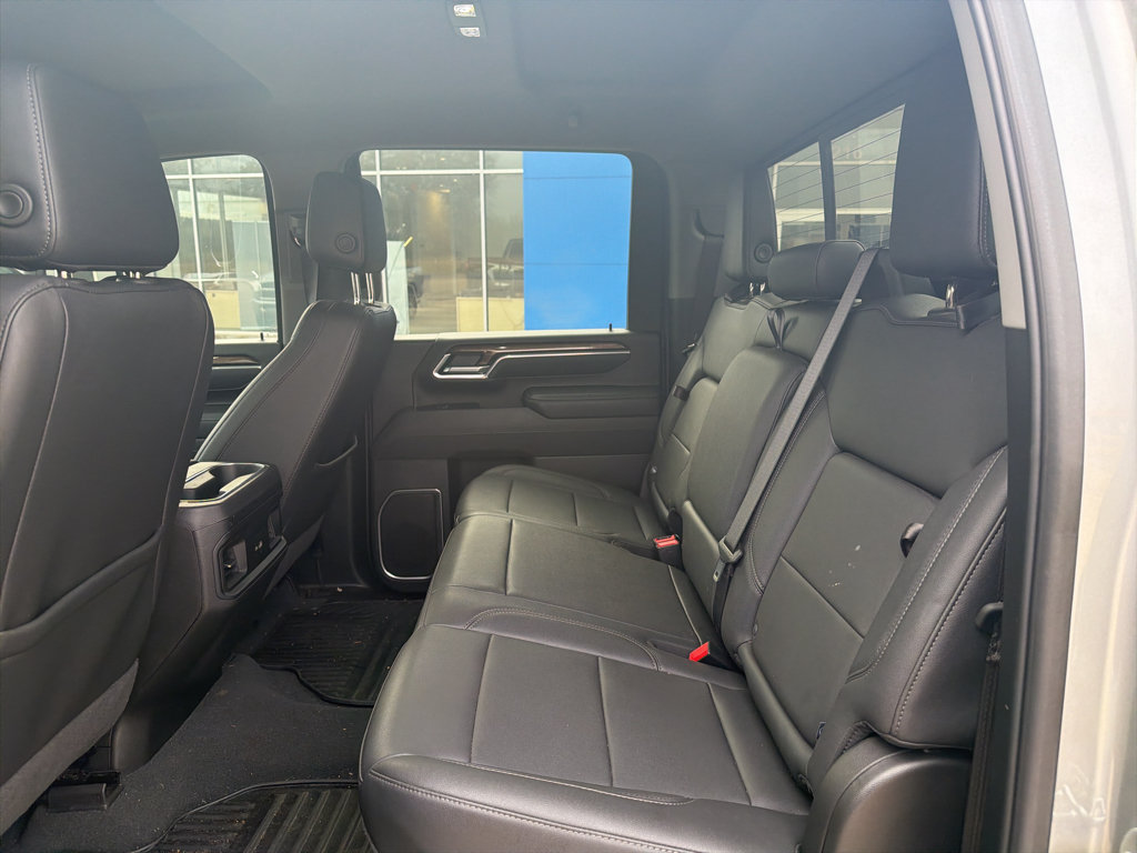Used 2025 Chevrolet Silverado 2500 LT w/ Trail Boss Package AWD/4WD image 5