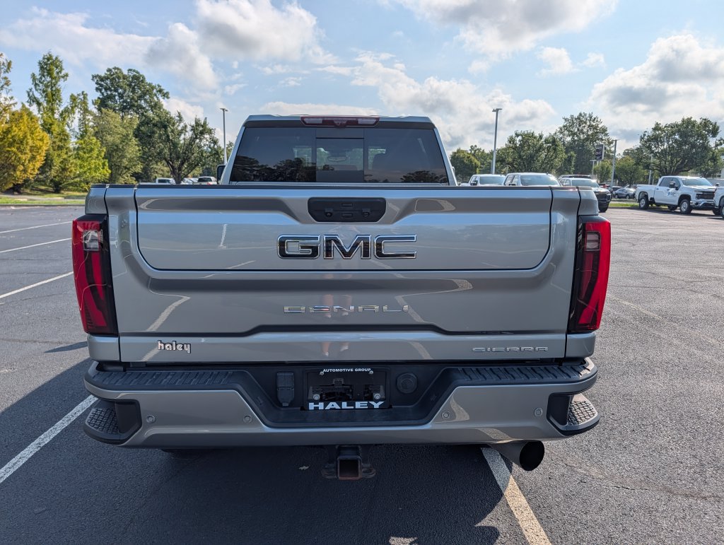 Used 2024 GMC Sierra 3500 Denali w/ Denali Reserve Package AWD/4WD image 24