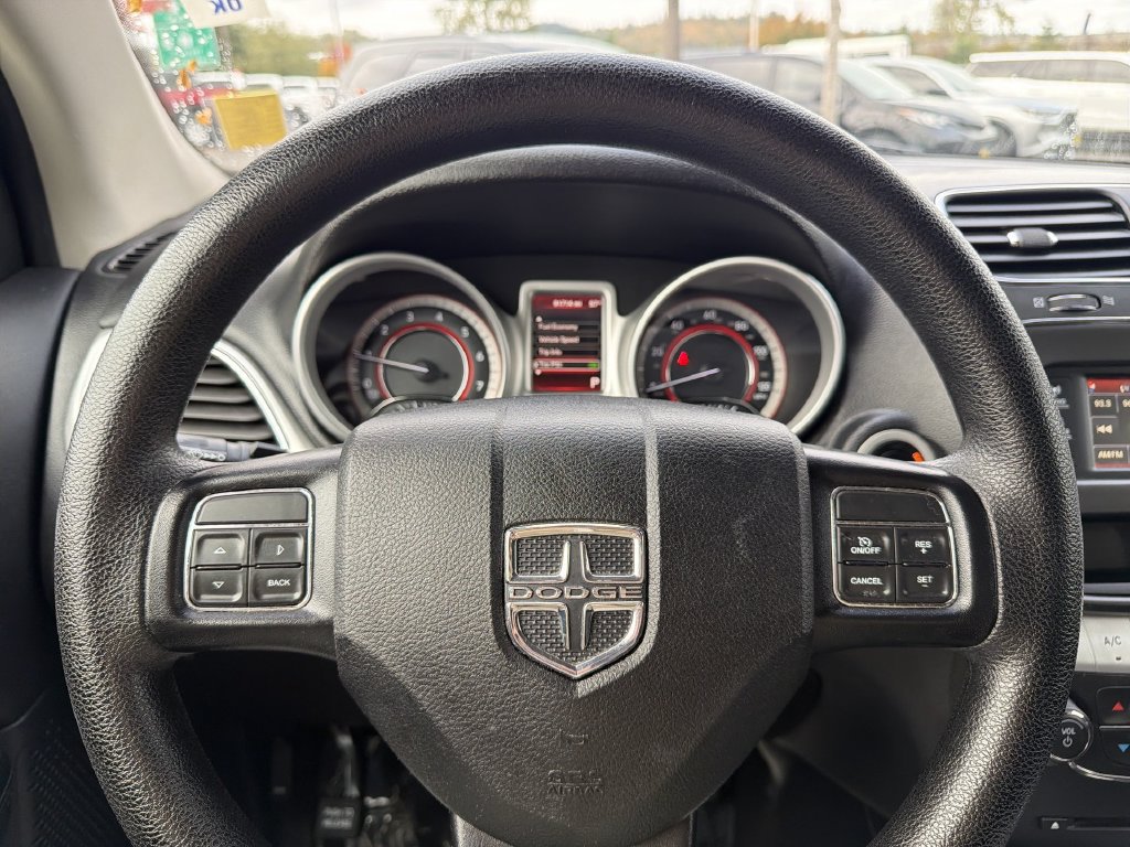 Used 2020 Dodge Journey SE FWD image 12