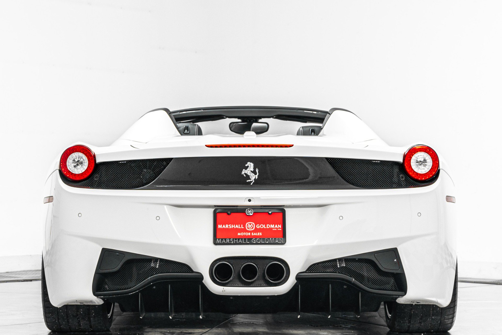 Used 2015 Ferrari 458 Spider RWD image 8